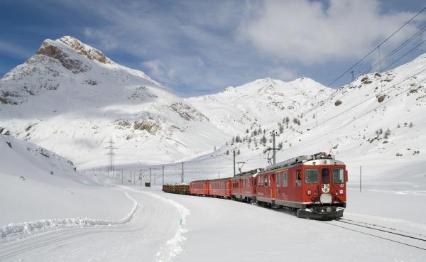 Zwischen Schnee und Palmen: Unterwegs mit dem legendären Bernina Express