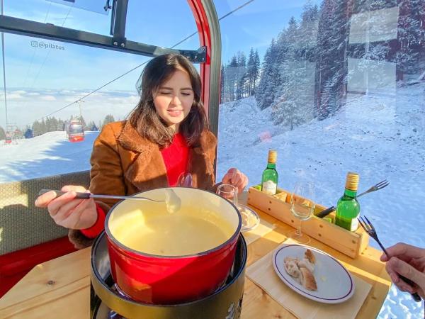Fondue und Raclette: Traditionelle Käsegerichte mit besonderem Ambiente