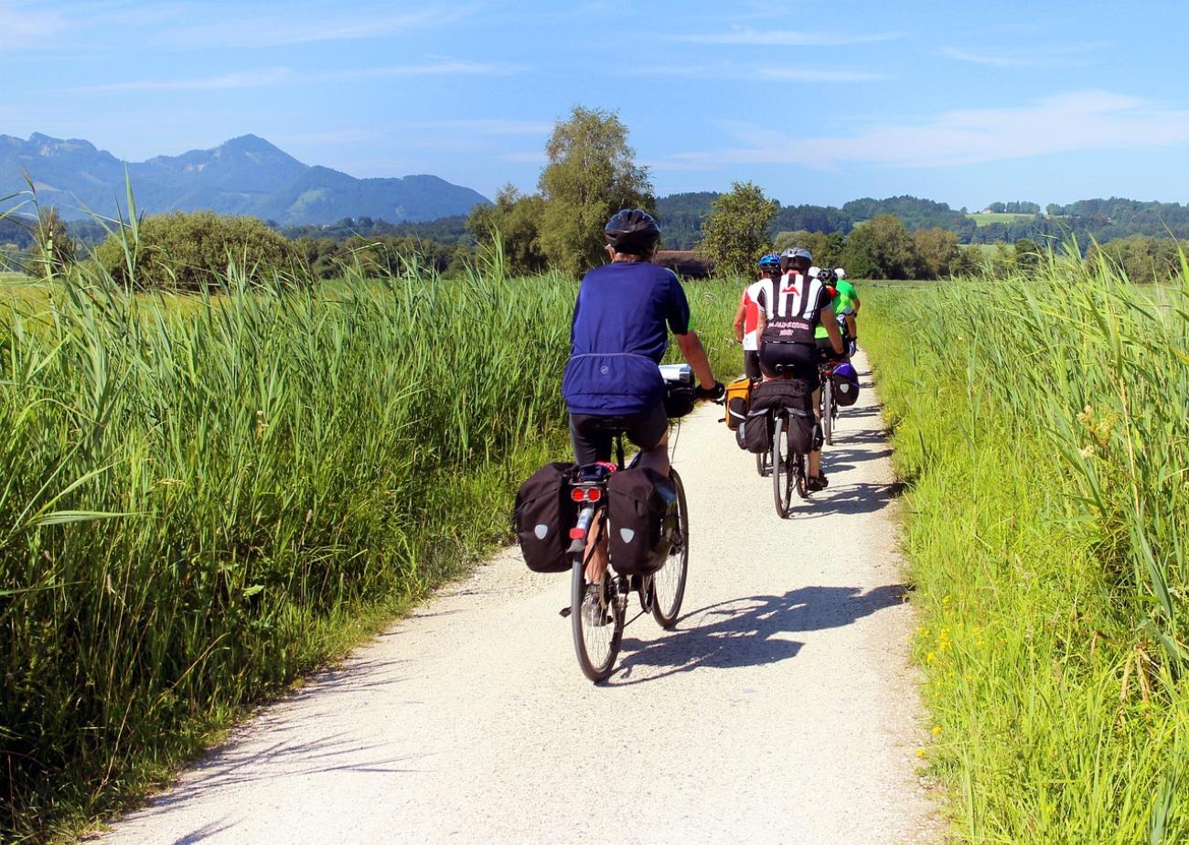 Radfahren und E-Biken zwischen Bergen und Tälern: Die besten Touren Bayerns