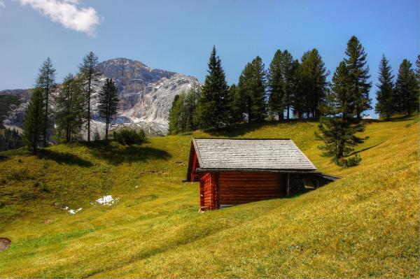 Wanderung zur Hochalm Prato Piazza mit 360°-Panorama – ideal für Familien und Genießer