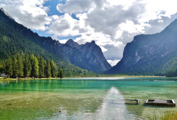 Der ultimative Camping-Spot Südtirols: Zelten direkt am Toblacher See
