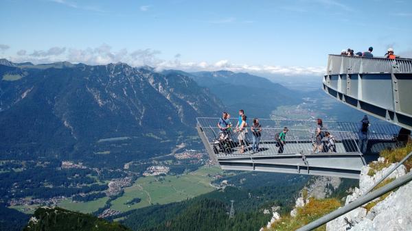 Garmisch-Partenkirchen: Bayerns alpines Herz zwischen Zugspitze und Gassencharme