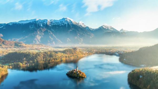 Sloweniens Schmuckstück Bled: Postkartenidylle am See mit Insel und Burg
