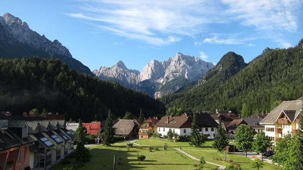 Alpendorf Kranjska Gora: Wintersport und Bergsommer – ideal für Aktivurlauber