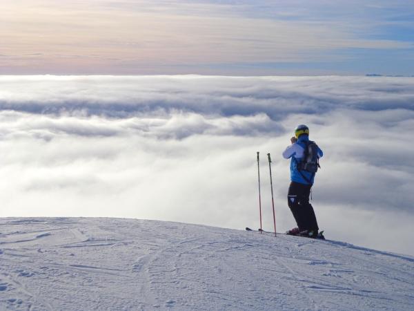 Winter in den slowenischen Alpen: Tipps zum Skifahren und Schneeschuhwandern