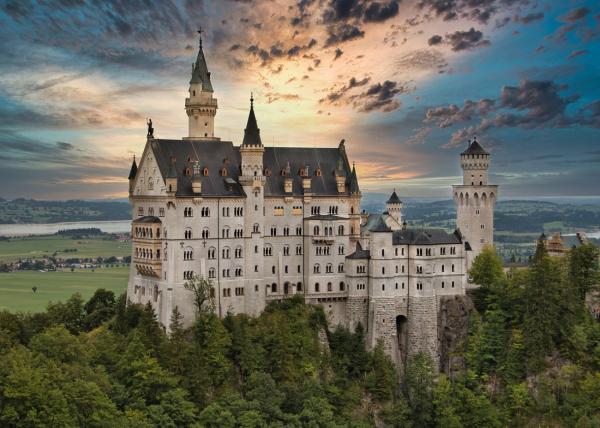 Schloss Neuschwanstein: Zwischen Märchenzauber und Massentourismus