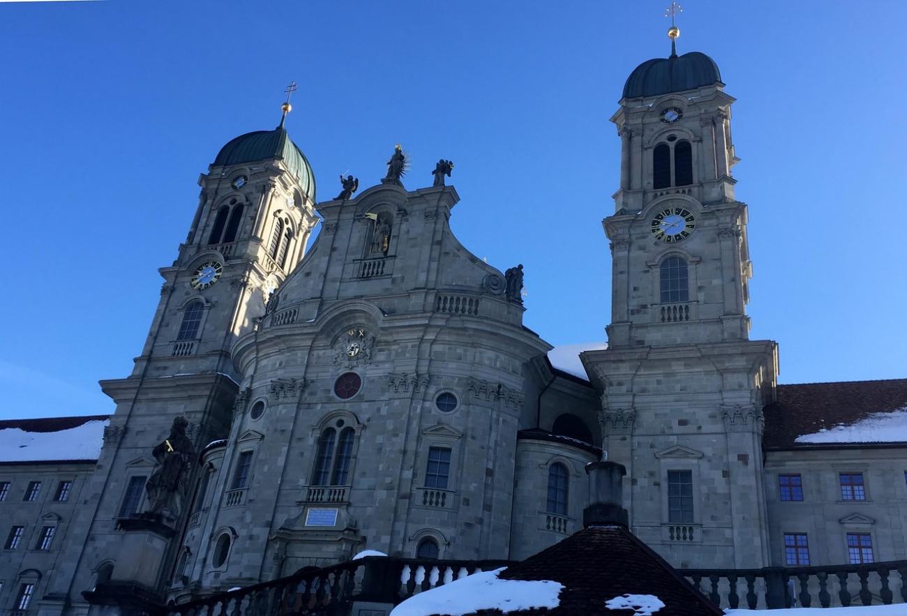 Kloster Einsiedeln: Schwarze Madonna, barocke Pracht und bedeutende Wallfahrtsstätte