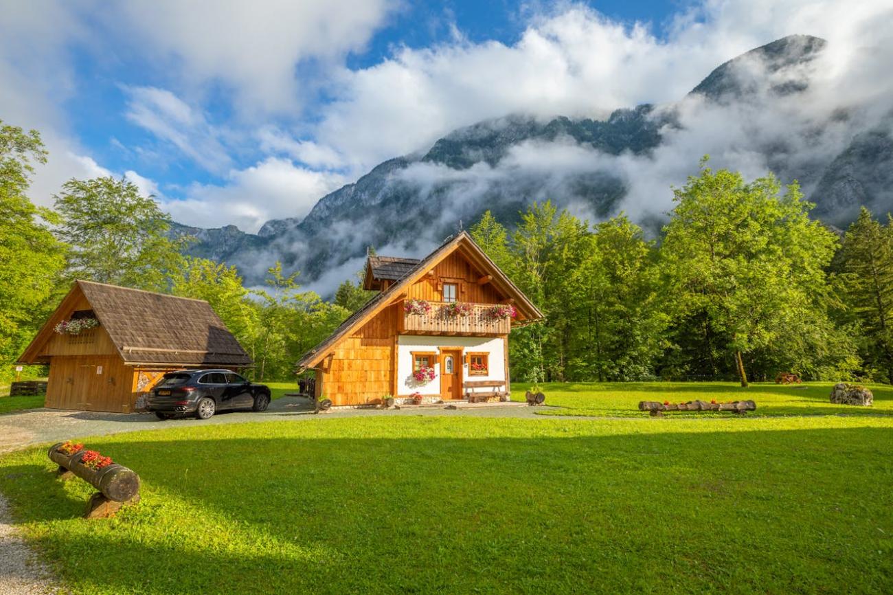 Berghotels mit Panoramablick: Die schönsten Aussichten in Sloweniens Alpen