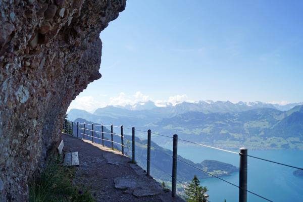 Hoch über dem Vierwaldstättersee: Der Felsenweg am Bürgenstock