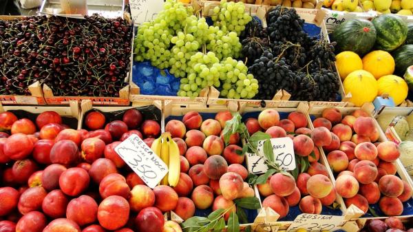 Frisch vom Feld: Eine Reise zu den 10 besten Bauernmärkten in Südtirol