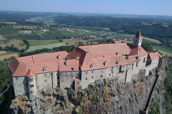 Riegersburg: Vulkanisches Erbe, mittelalterliche Burg und Schokolade