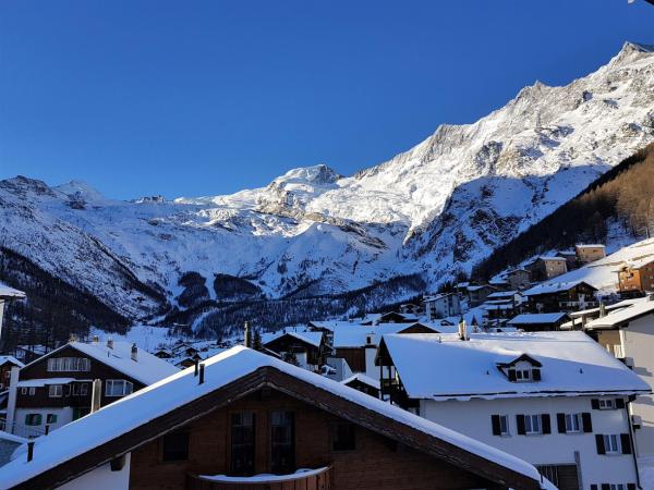Saas-Fee: Das Gletscher- und Wintersportdorf auf 1800 Metern